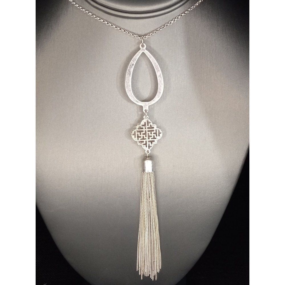 NWT Pomina Tassel Silver Tone Necklace